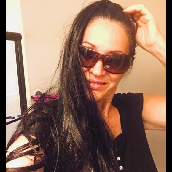 Chanel sunglasses - Picture 3 of 10